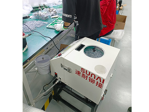 速耐鉚接和蘇州萬(wàn)合電子達(dá)成合作